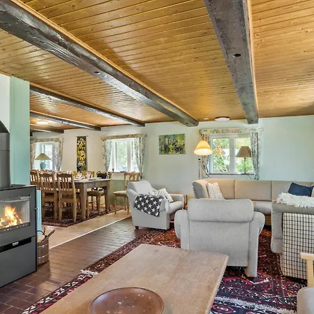 Дом отдыха In With Sauna *